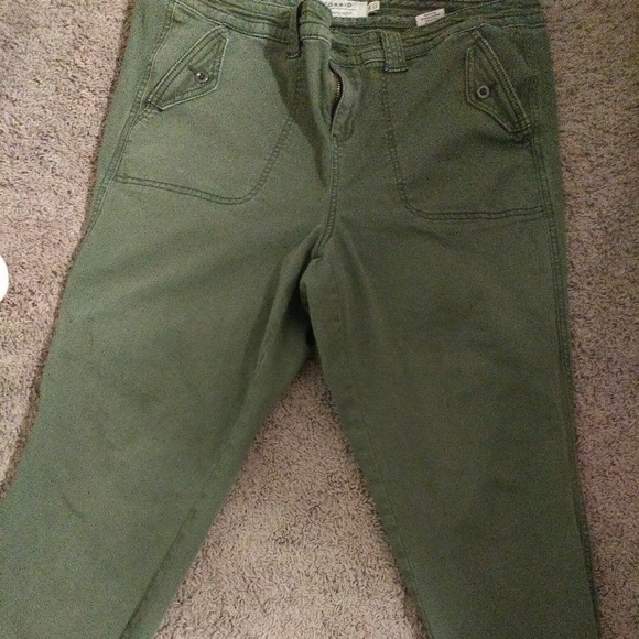 Bundle of clothes - Picture 1 of 5